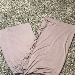 Maxi skirt with slit and ruffle!